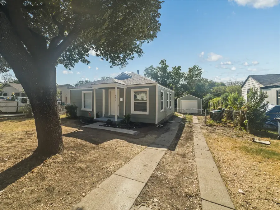 4212 Mccart Avenue, Fort Worth, TX 76115 - #2