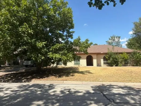 2011 Elmridge Drive, Arlington, TX 76012