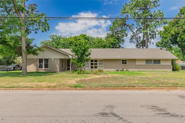 703 Texas Street, Sulphur Springs, TX 75482