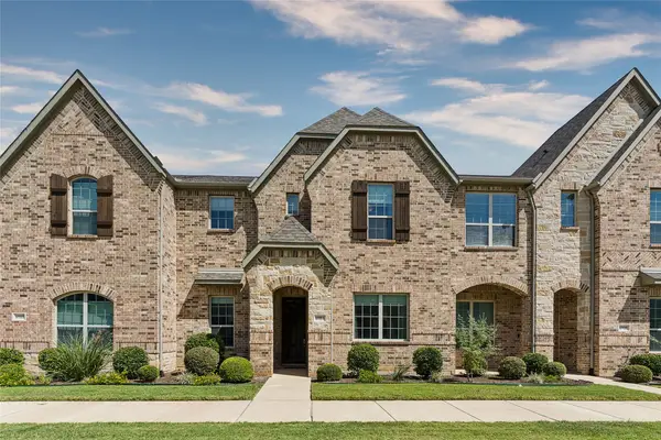 6904 Fairfield Lane, North Richland Hills, TX 76182