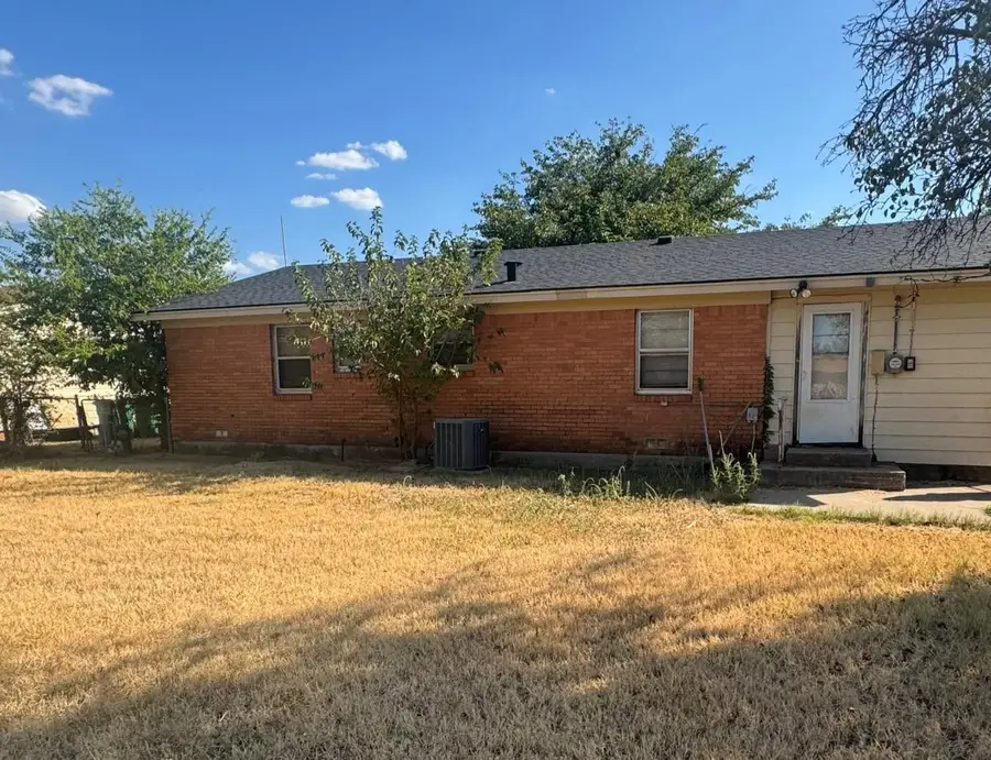 11 Elbert Heights, Quanah, TX 79252 - #2