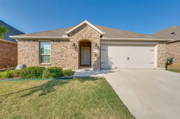 3215 Texas Trail, Aubrey, TX 76227