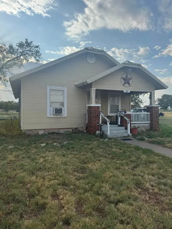 182 Scott, Quanah, TX 79252