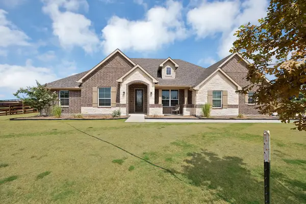 3608 Horseshoe Drive, Van Alstyne, TX 75495