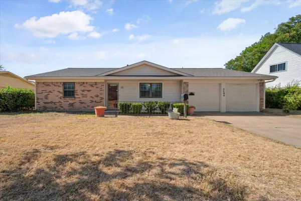 3504 Carriage Hill Drive, Forest Hill, TX 76140