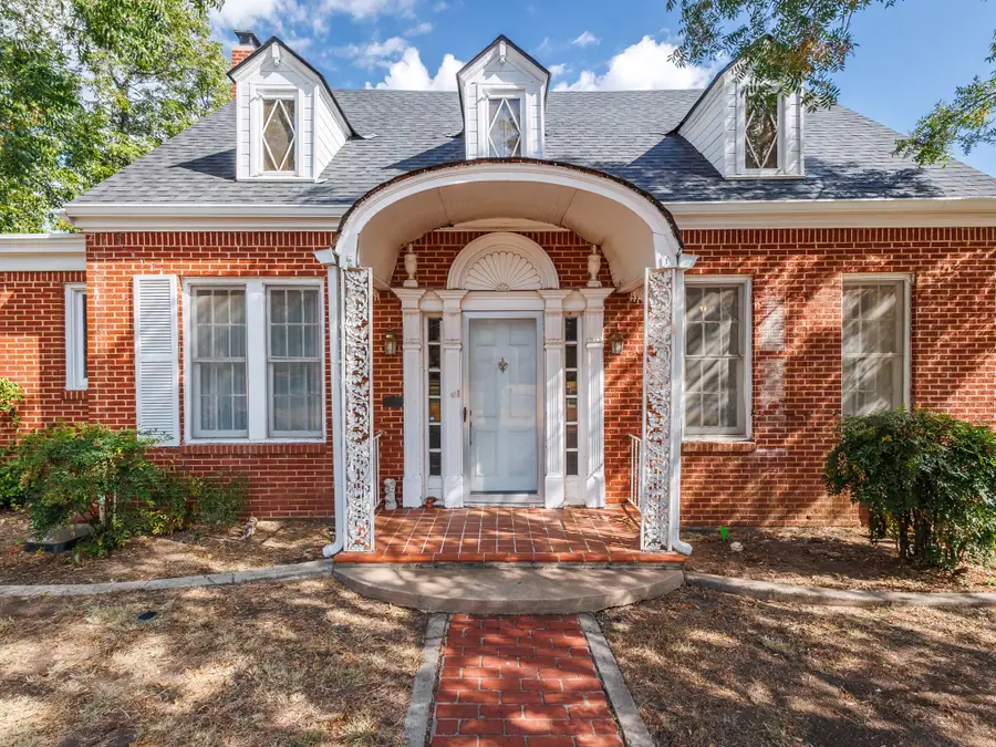 1016 W Walnut, Coleman, TX 76834 - #2