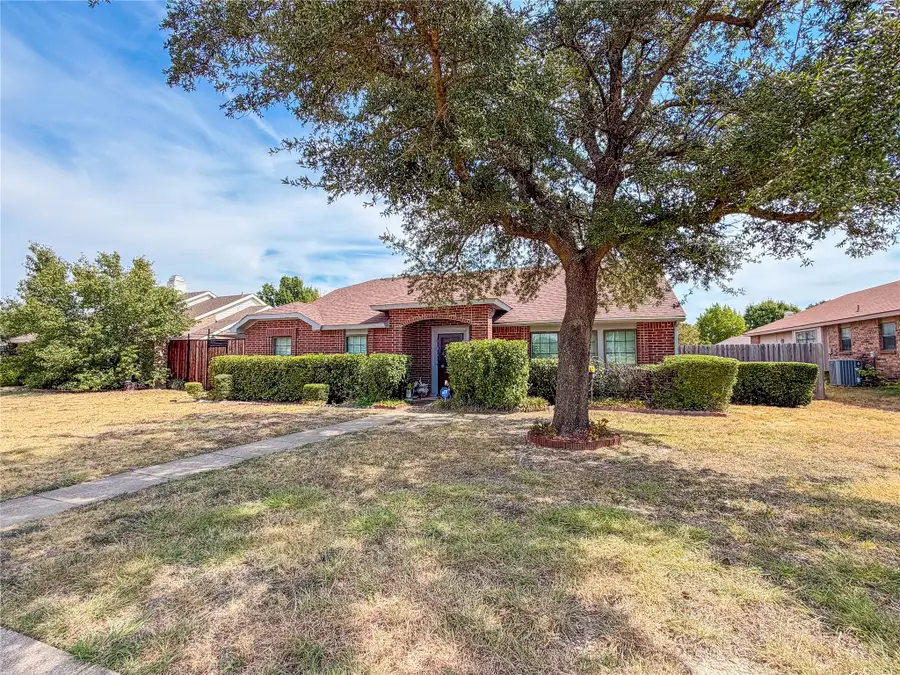 333 S Cannady Drive, Cedar Hill, TX 75104 - #2