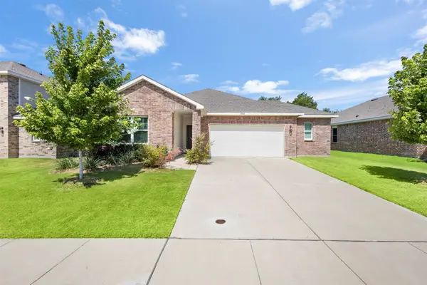 2325 Frio River Road, Glenn Heights, TX 75154