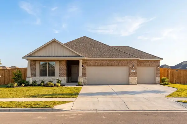 221 Saddletree Drive, Nevada, TX 75173