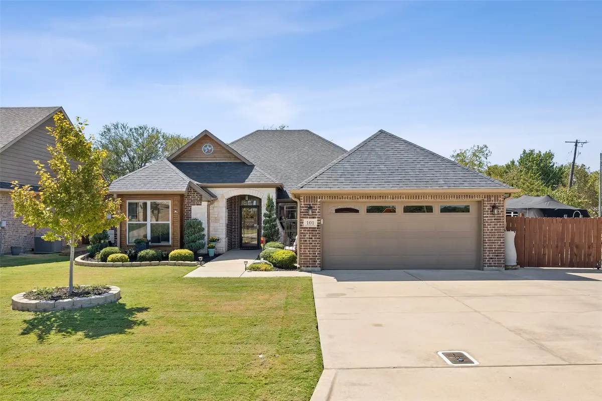101 Prairie Meadow Lane, Pottsboro, TX 75076 - #1