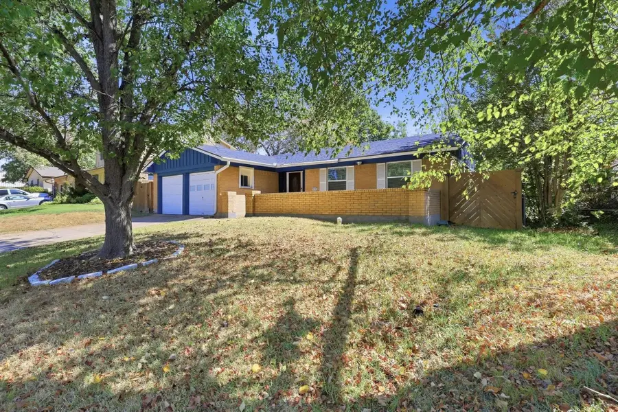 814 S Hyde Park Avenue, Denison, TX 75020 - #3