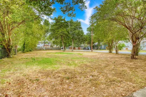5325 Alton Avenue, Dallas, TX 75214