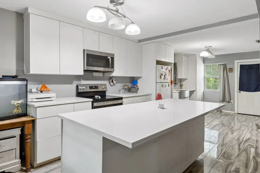 1108 S Edgefield Avenue, Dallas, TX 75208 - #2