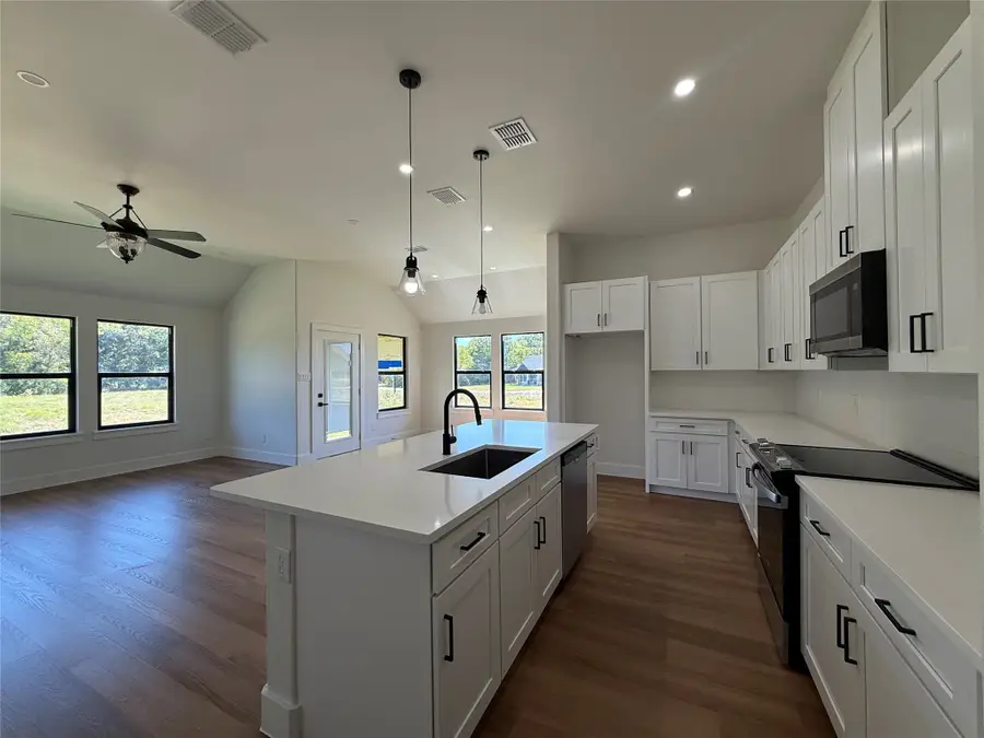 1033 Salvation Drive, Weatherford, TX 76088 - #2