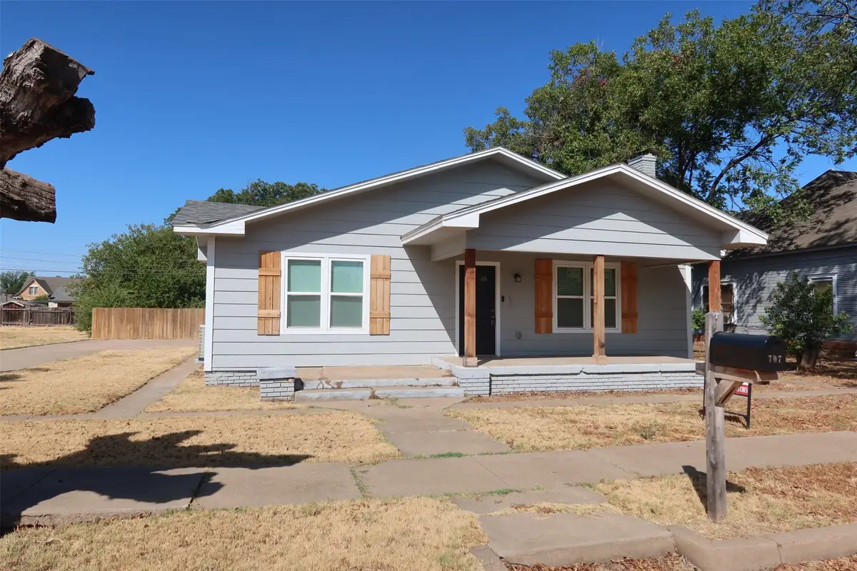 707 N Foley Street, Seymour, TX 76308 - #1