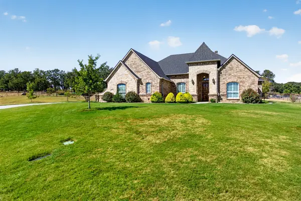 164 Spring Meadow Drive, Springtown, TX 76082