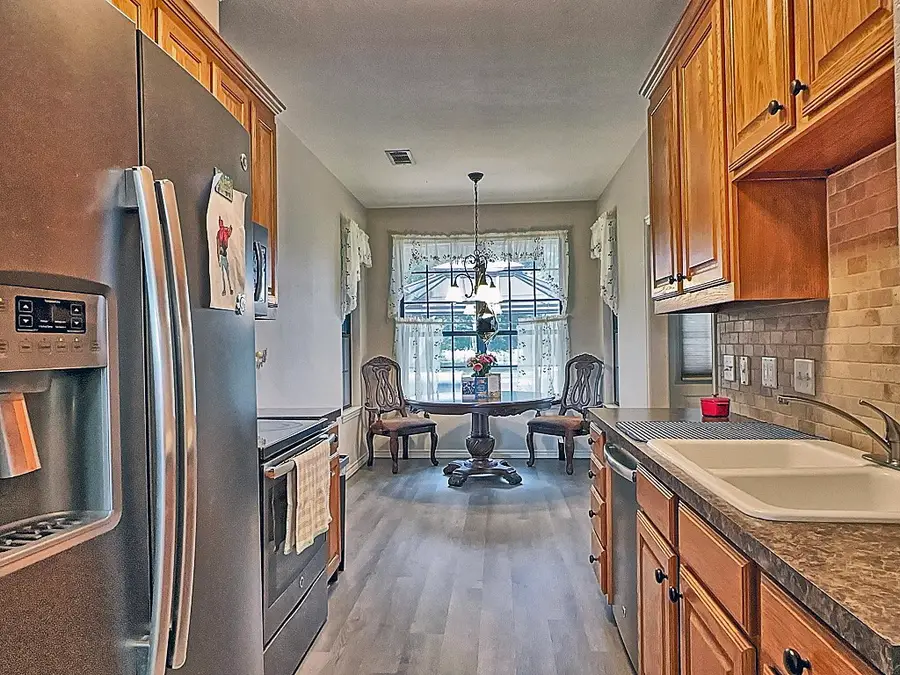 5721 Suncrest Drive, Athens, TX 75752 - #3