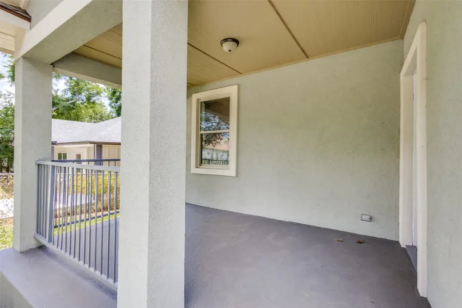 618 E Woodard Street, Denison, TX 75021 - #2