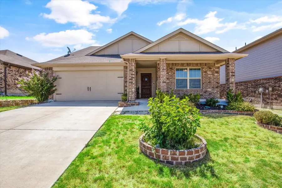 2929 Spotted Fawn Drive, Fort Worth, TX 76108 - #2