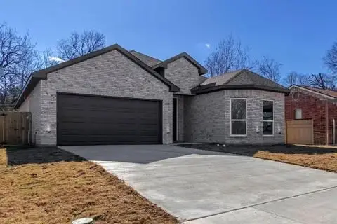 1336 E Fogg Street, Fort Worth, TX 76115