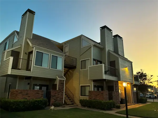 3129 Sondra Drive #205, Fort Worth, TX 76107