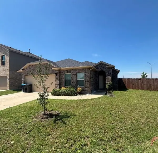 2440 Edisto Beach Drive, Fort Worth, TX 76108
