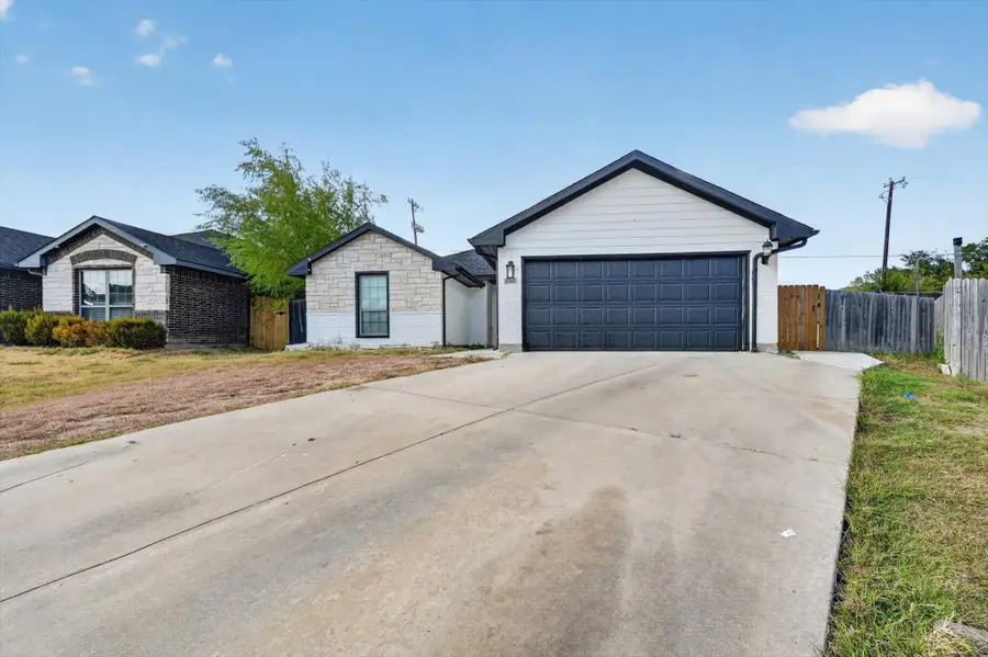2365 Old Leonard Street, Fort Worth, TX 76119 - #2