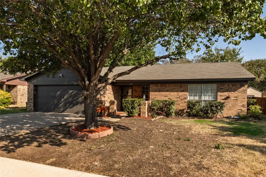 304 Cambridge Drive, Saginaw, TX 76179 - #2