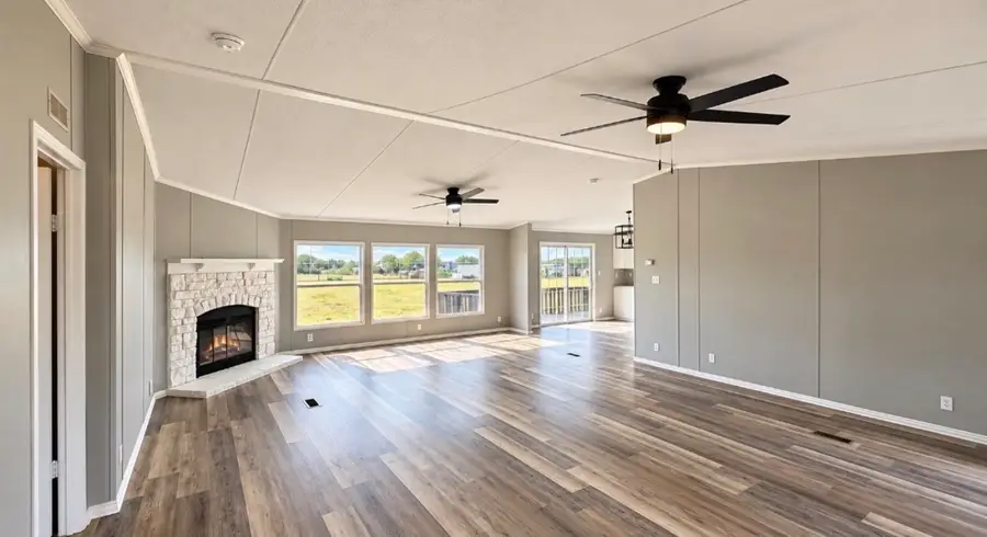 6505 Vintner Trail, Joshua, TX 76058 - #2