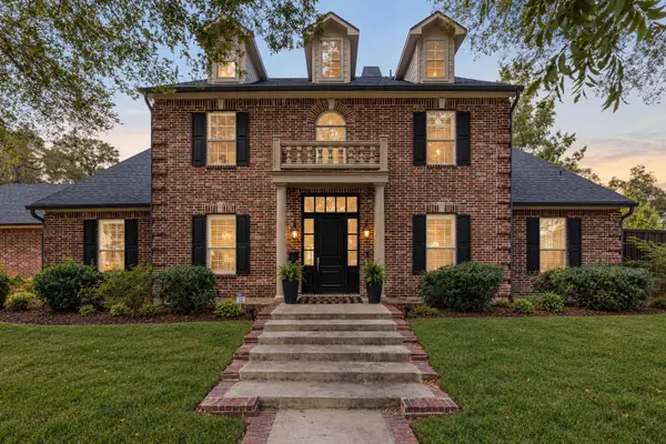 8511 Groveland Drive, Dallas, TX 75218