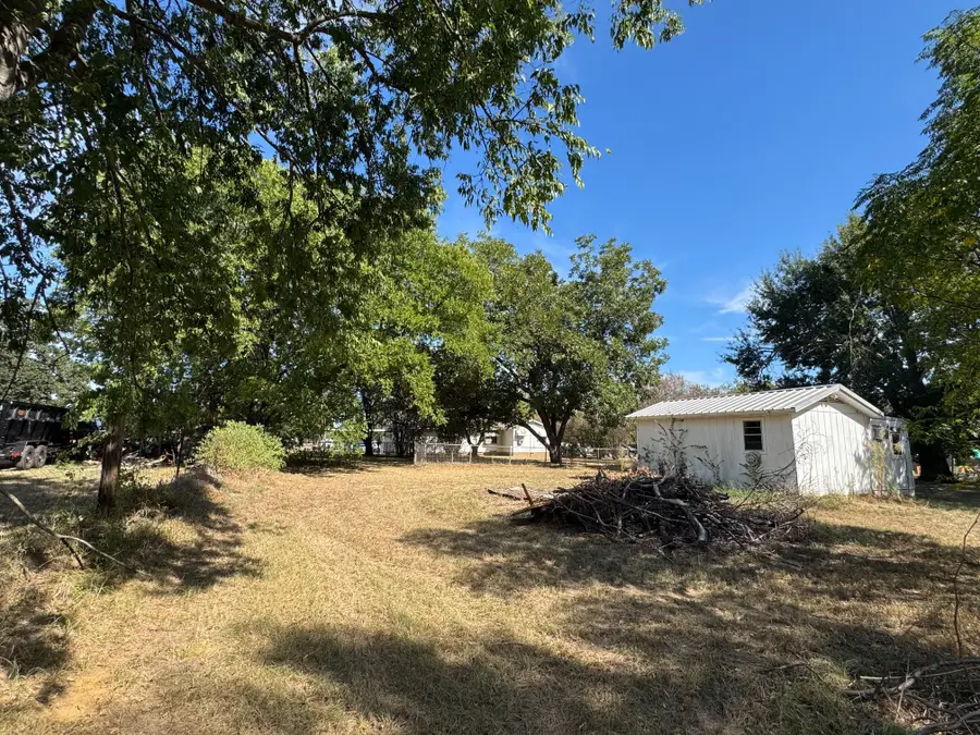 401 N Terry Street, Malakoff, TX 75148 - #2