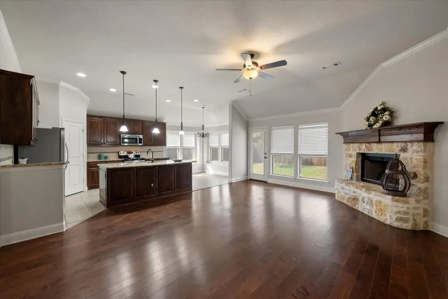 217 Cambridge Street, Waxahachie, TX 75165 - #3