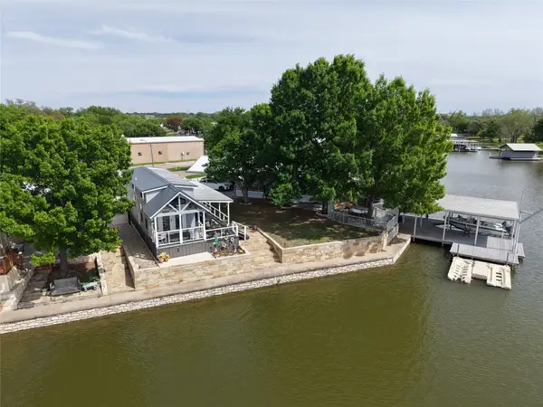817 Brazos Harbor Circle, Granbury, TX 76048