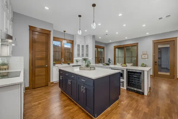 6045 Velasco Avenue, Dallas, TX 75206