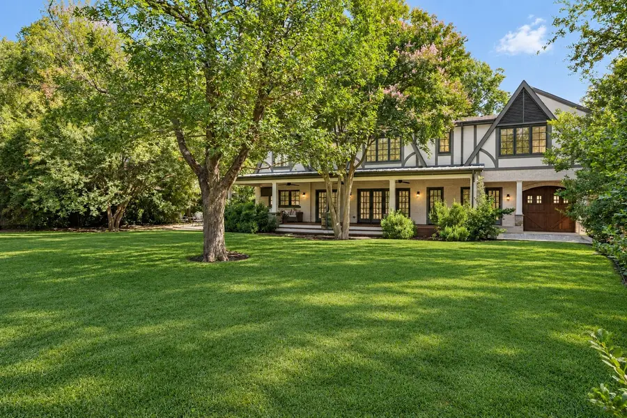 8319 Forest Hills Boulevard, Dallas, TX 75218 - #3