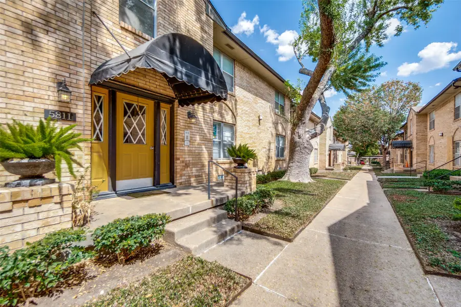 5811 Sandhurst Lane #A, Dallas, TX 75206 - #2