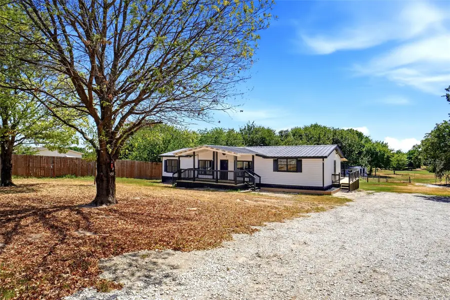 276 Wonder Drive, Springtown, TX 76082 - #2