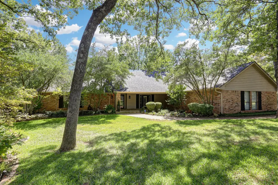 1361 Lakeview Drive, Southlake, TX 76092 - #2