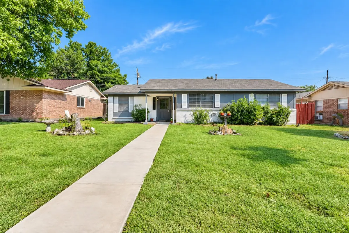 1817 Laurel Lane, Plano, TX 75074 - #1