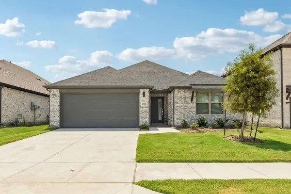 6657 Valley Lake Lane, Crowley, TX 76036