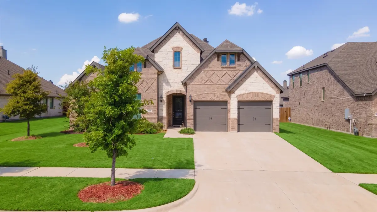 425 Brushwood Lane, Waxahachie, TX 75165 - #1