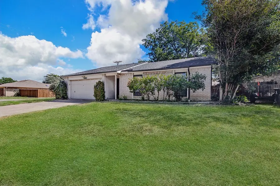 2119 Lavon Creek Lane, Arlington, TX 76006 - #2