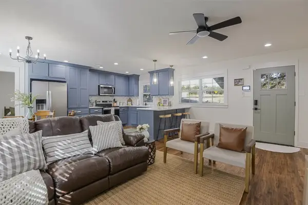 313 Highland Avenue, Waxahachie, TX 75165