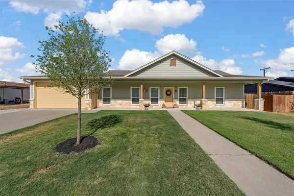 505 David Davis Drive, McGregor, TX 76657