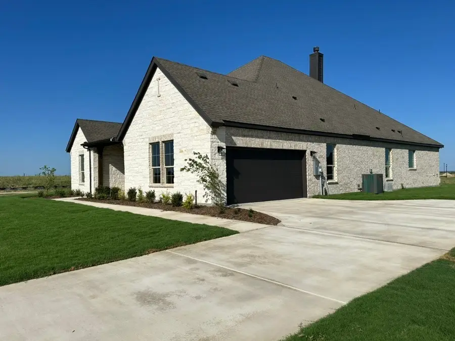 180 Aurora Avenue, Valley View, TX 76272 - #3
