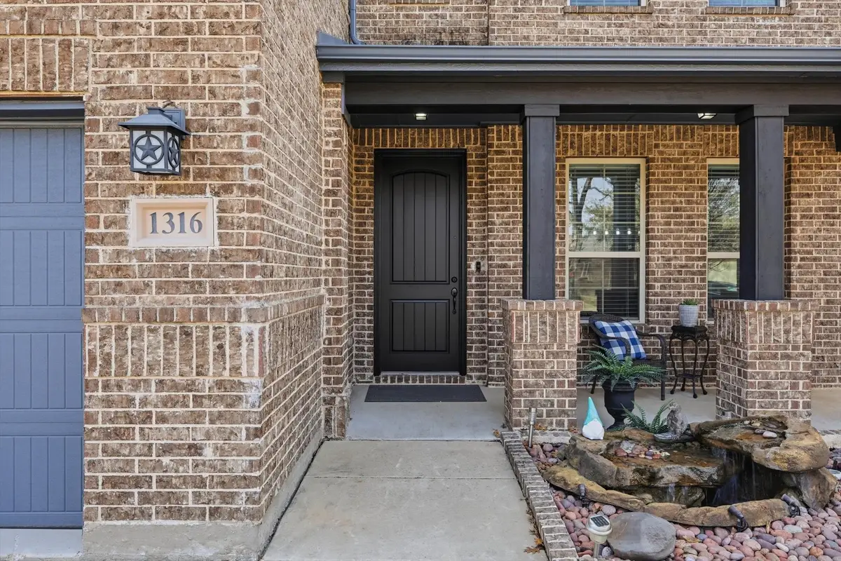 1316 Realoaks Drive, Fort Worth, TX 76131 - #1