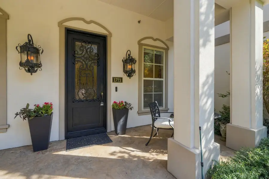 1721 Fountain Pass Drive, Colleyville, TX 76034 - #2