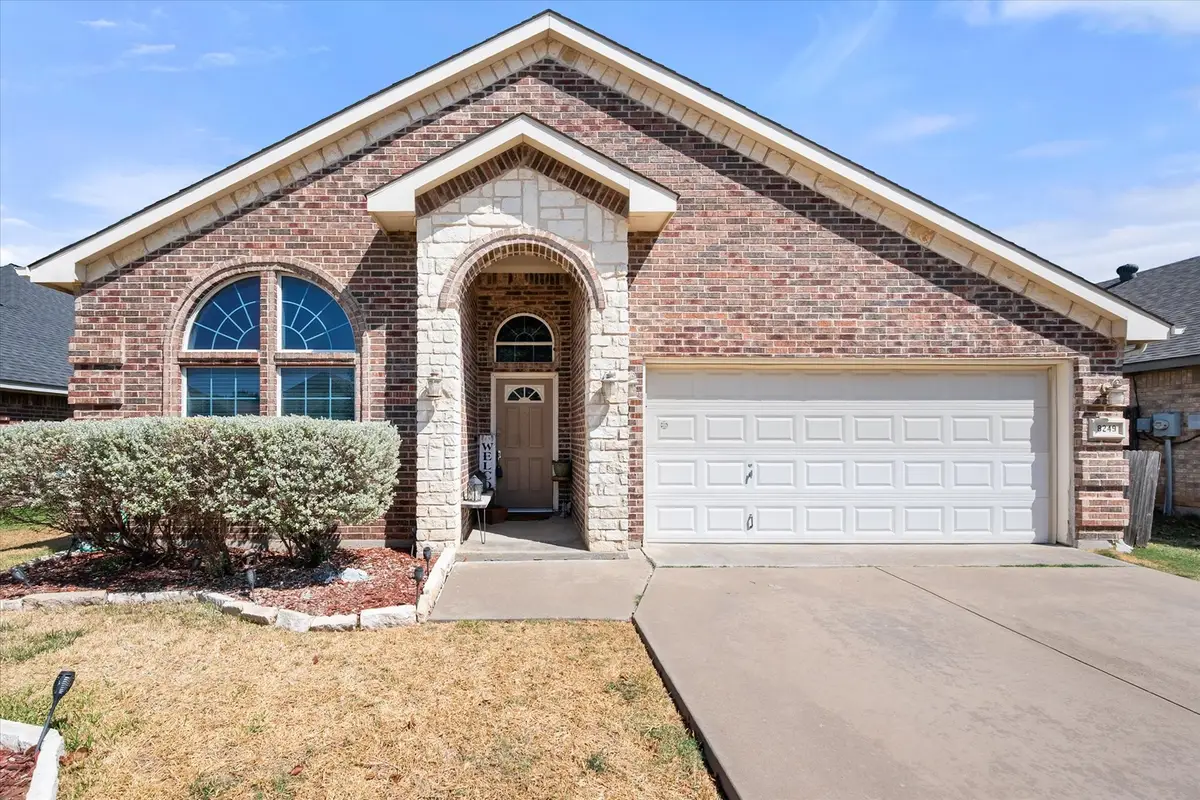 8249 Winter Falls Trail, Fort Worth, TX 76053 - #1