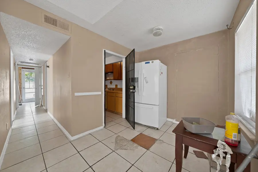 1709 Patricia Street, Arlington, TX 76012 - #2