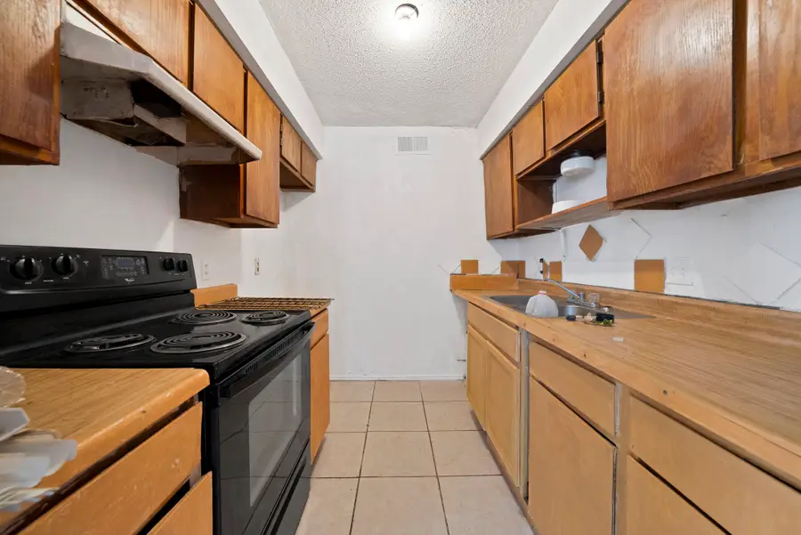 1709 Patricia Street, Arlington, TX 76012 - #3